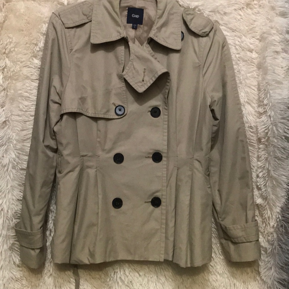 GAP short raincoat